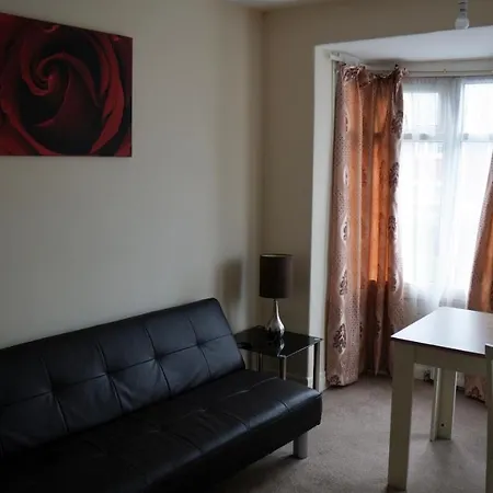 Alphalink House Apartment