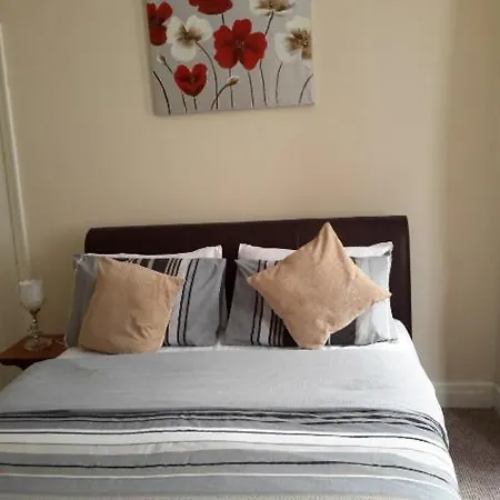 Apartment Alphalink House