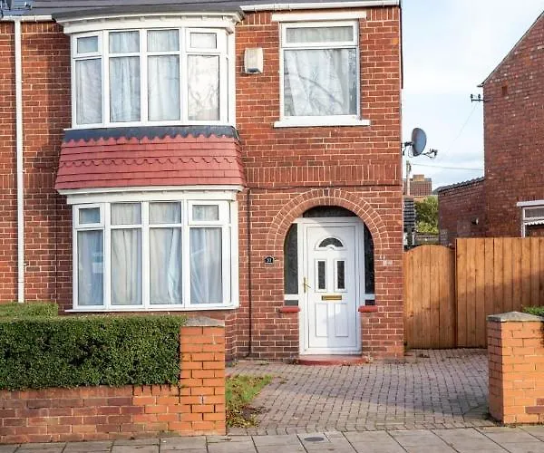 Apartment Alphalink House *