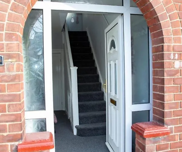 Apartment Alphalink House